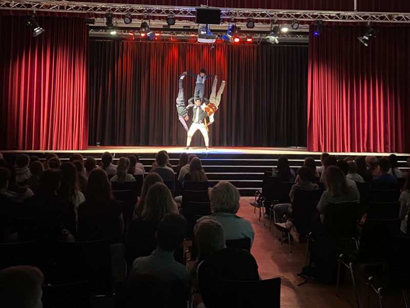 Zirkuskunst und Sprachpraxis – ein besonderer Projekttag mit Gästen aus Nicaragua